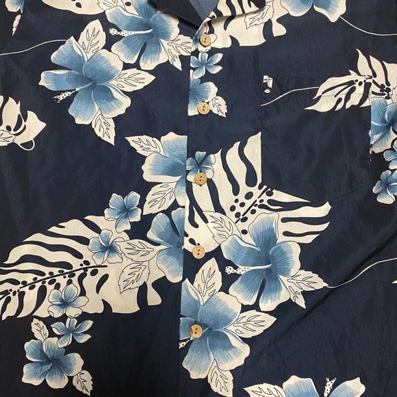 Roundy Bay Men Button Up Shirt Large Blue Floral Hawaiian Short Sleeve Wood - Picture 3 of 3